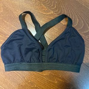 Black sports bra